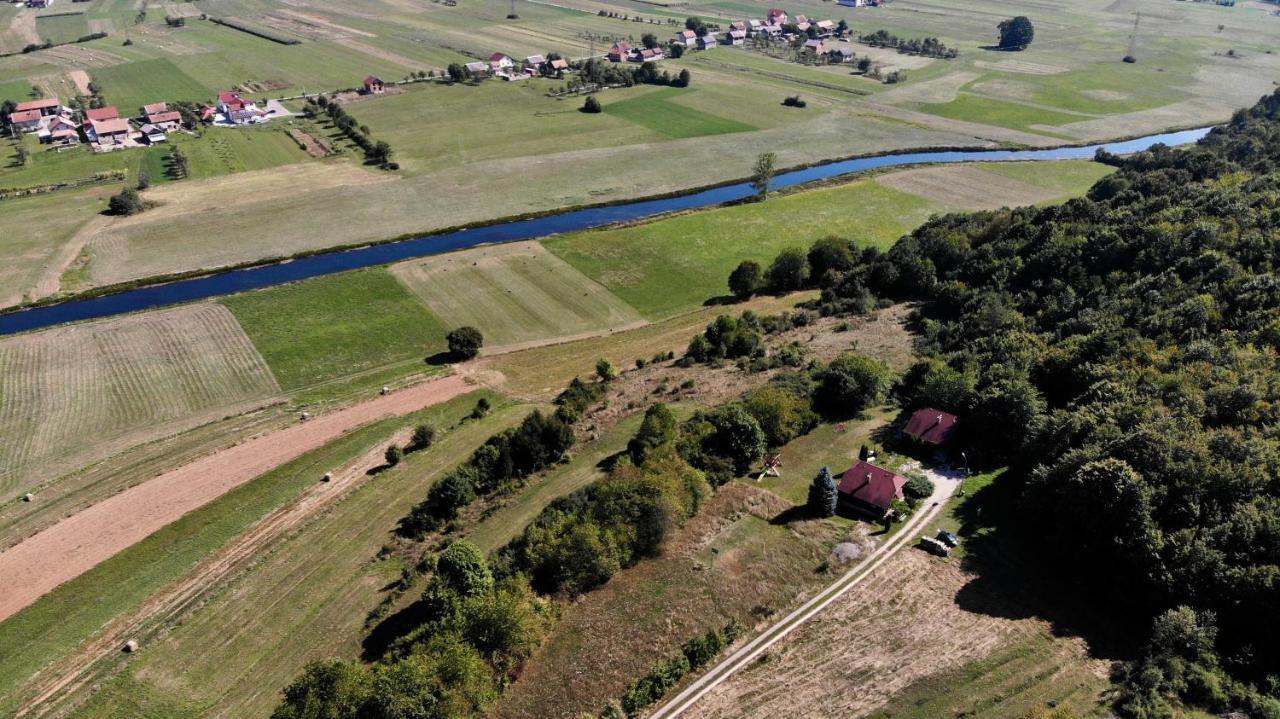 Woodenhouse With Two Apartments Otočac Zewnętrze zdjęcie