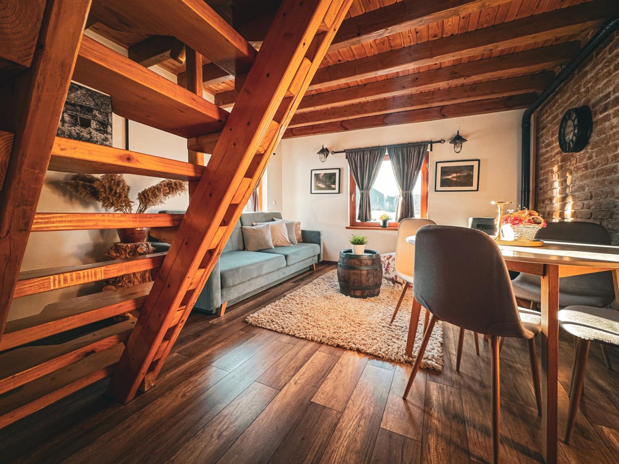 Woodenhouse With Two Apartments Otočac Zewnętrze zdjęcie