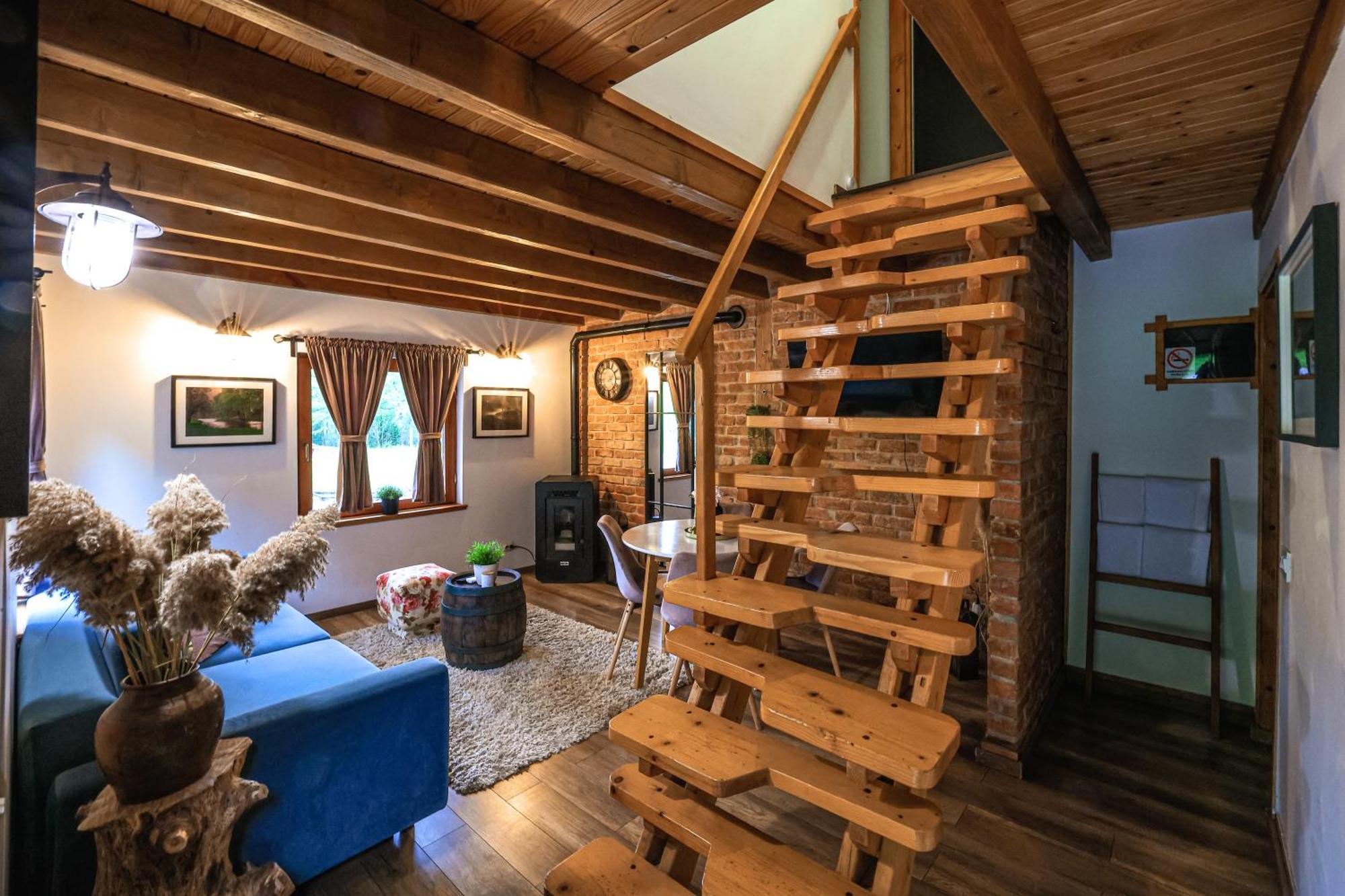 Woodenhouse With Two Apartments Otočac Pokój zdjęcie