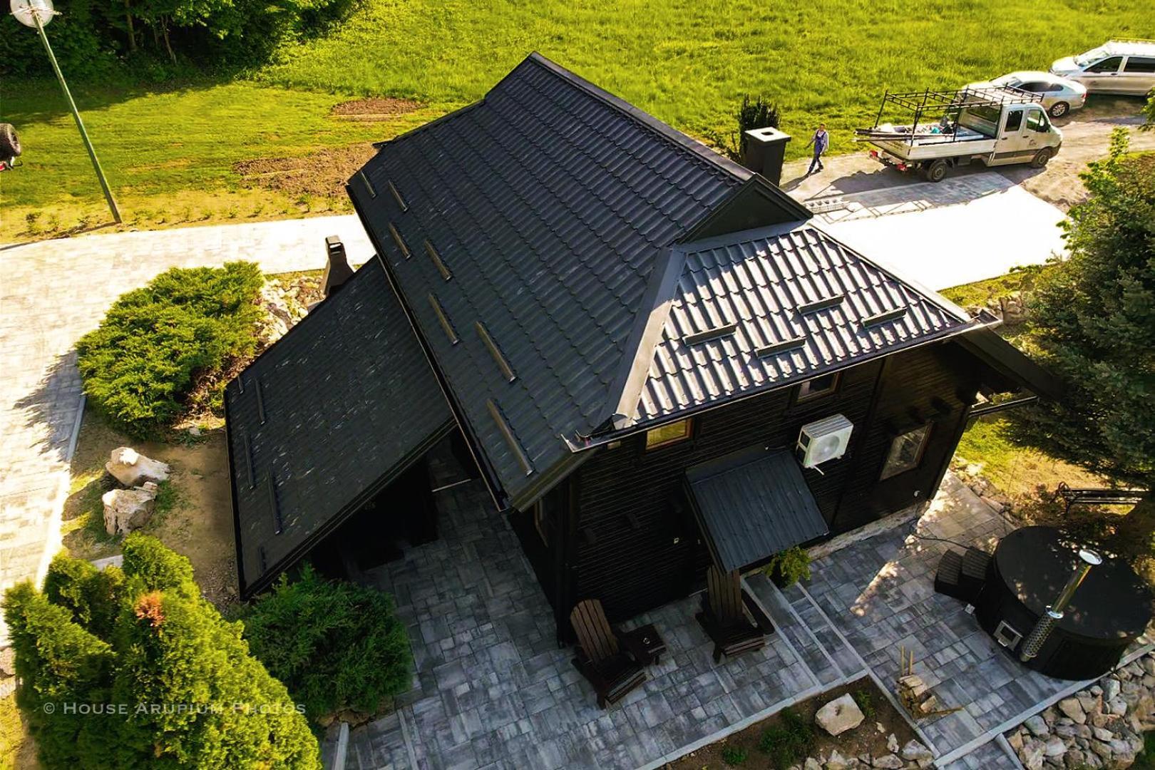 Woodenhouse With Two Apartments Otočac Zewnętrze zdjęcie